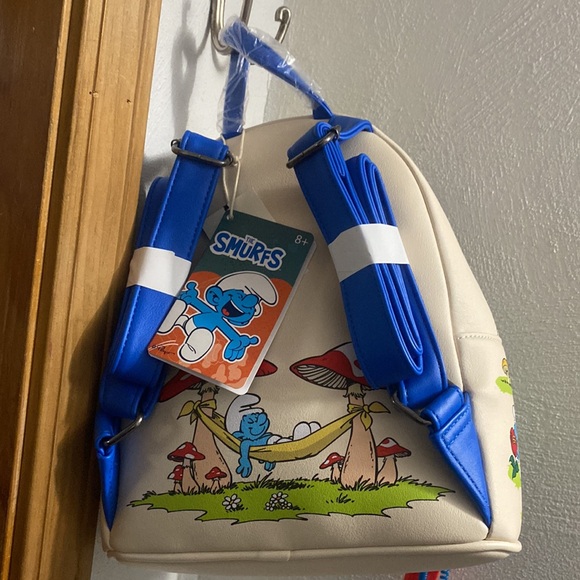 Loungefly Smurf🎒Bag+Papa Smurf♥️PEZ+Hefty keychain - Picture 8 of 8